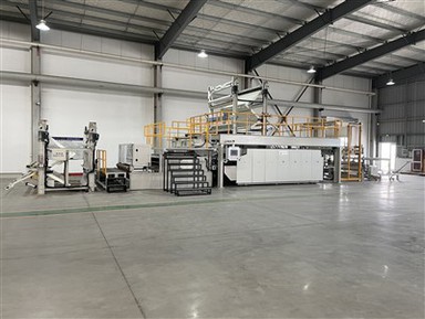 Máquina de laminação com prensa de correia dupla