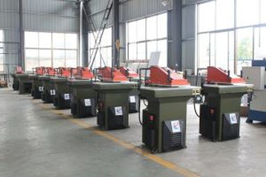 Máquina de corte e vinco de braço oscilante hidráulico, máquina de estalar, prensa de corte