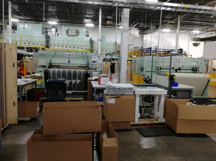 Máquina de corte automática da correia transportadora para a indústria automóvel