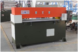 Máquina de prensa de corte e vinco